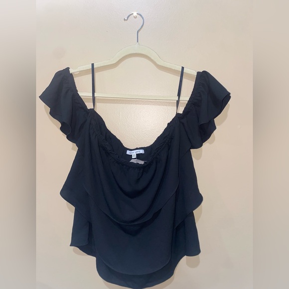 NEW WITH TAGS* Size Medium beautiful black ruffled sleeve blouse - Picture 8 of 8